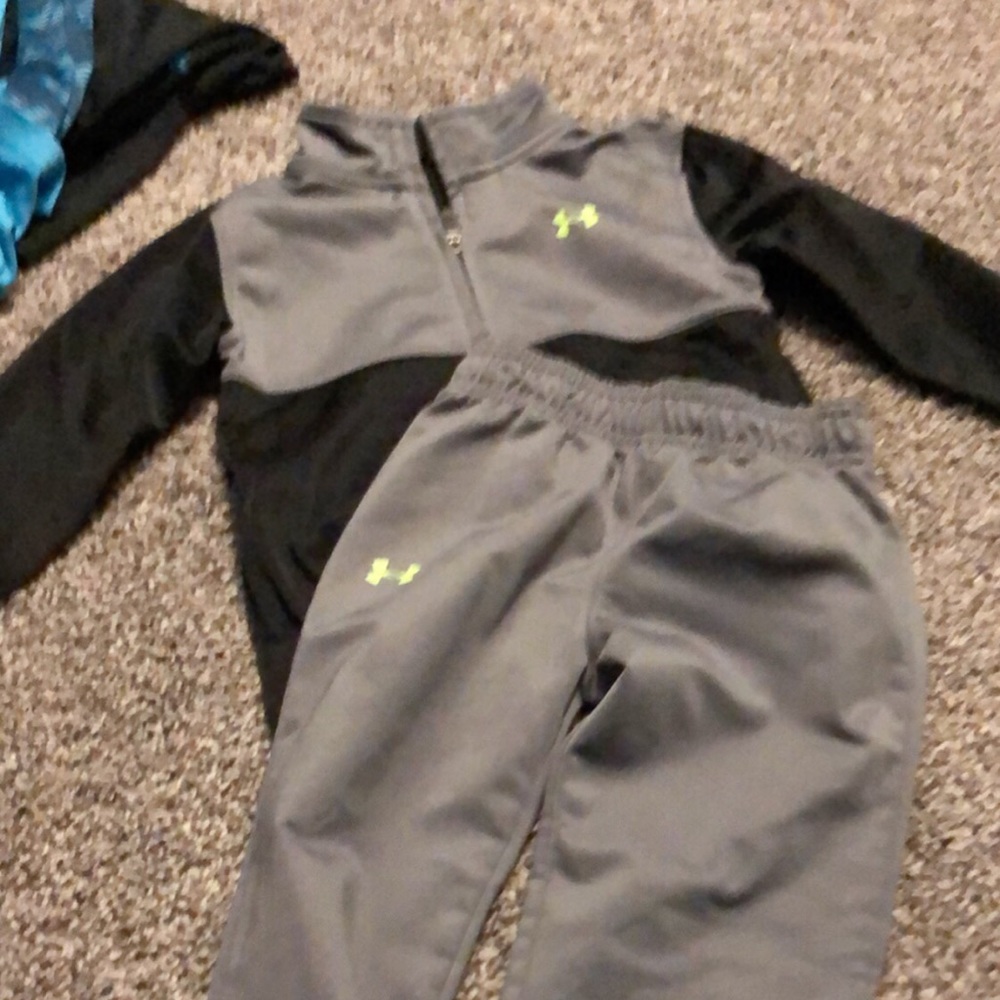Toddler boys Under Armour Set